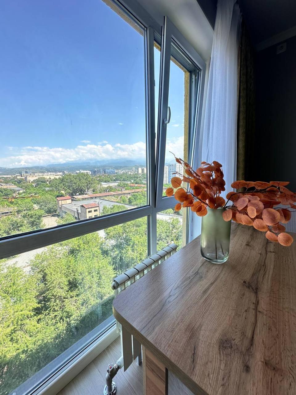 Medinahotelkz, # 63, Вид На Горы, 15 Мин Пешком До Арбата, Halal Almatı Dış mekan fotoğraf